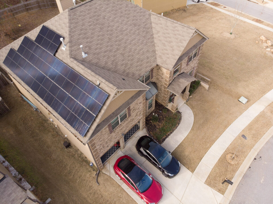 Better Tomorrow Solar empowers North Carolinians with renewable energy by providing top-quality customized residential and commercial solar installations.